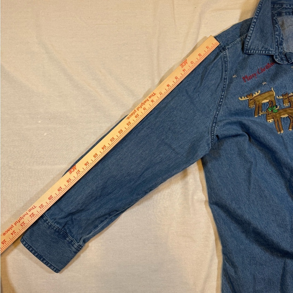 Vintage Embroidered Denim Christmas Shirt with Santa and Reindeer - Picture 7 of 8